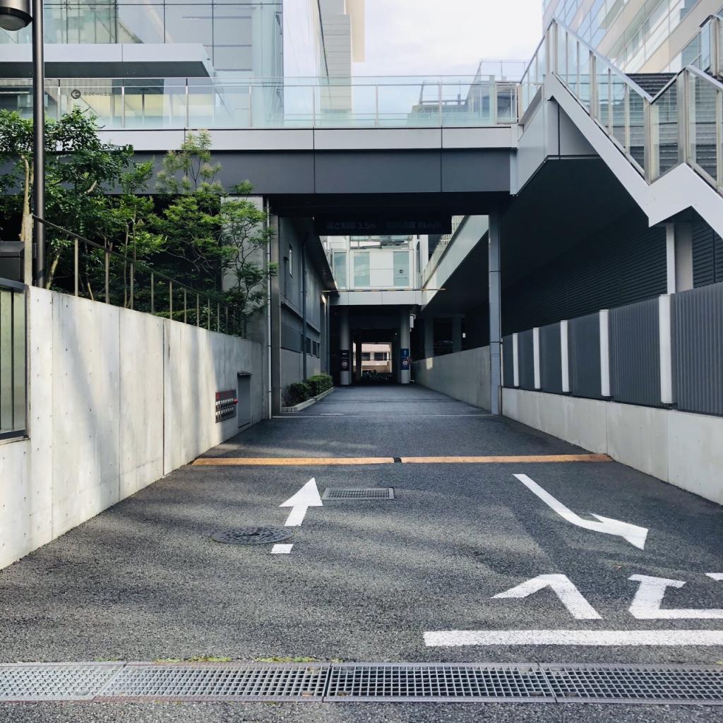 横浜ダイヤビルディングの駐車場