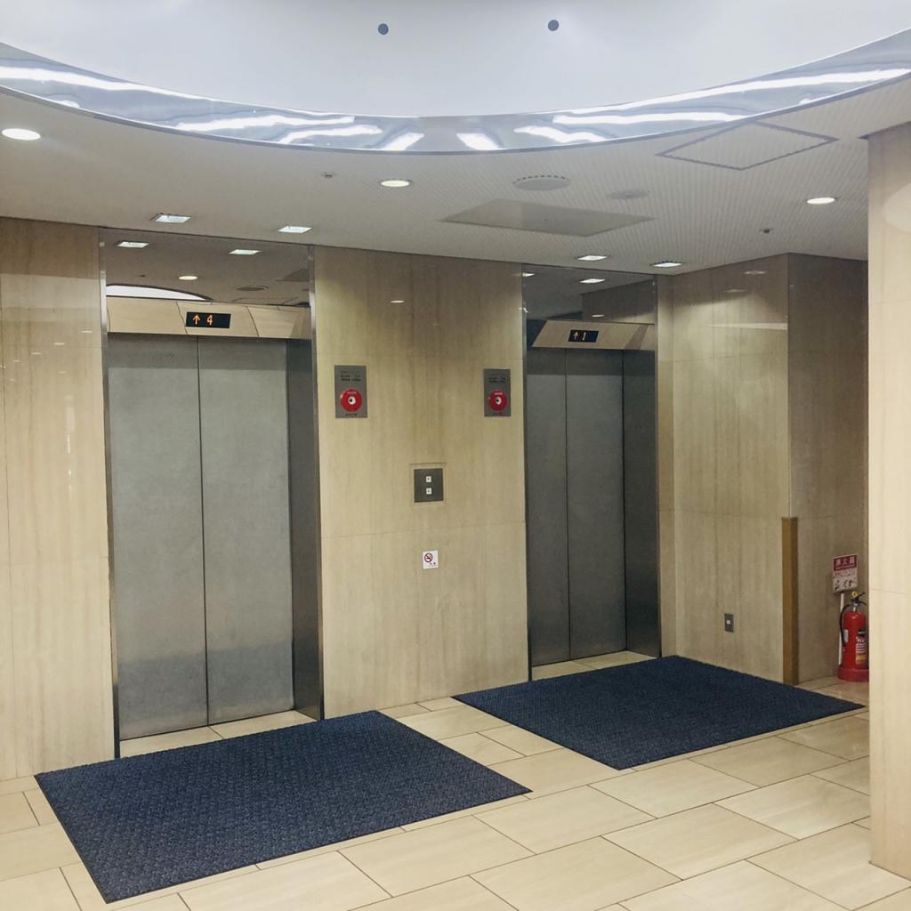 新宿国際ビルディング新館のエレベーター