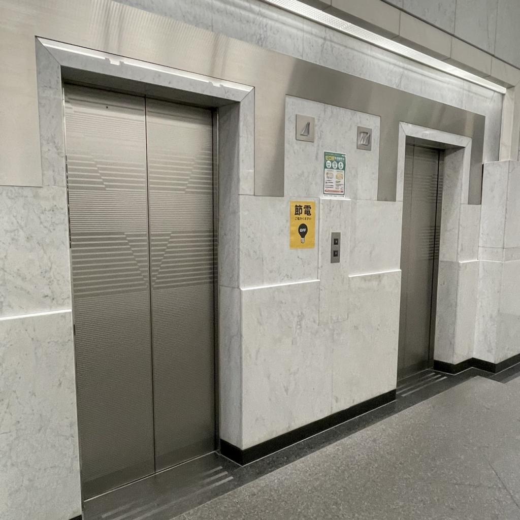 京阪世田谷ビルのエレベーター
