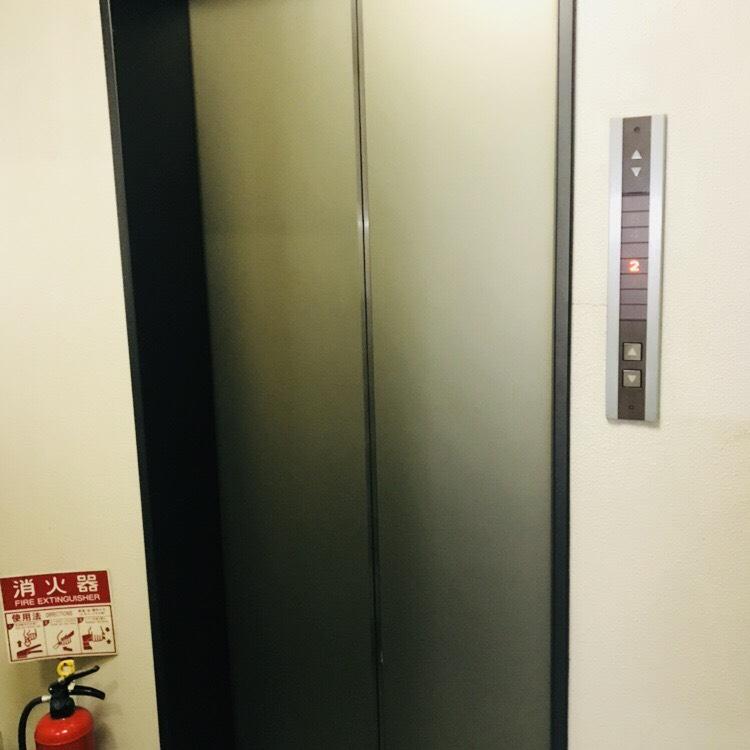 日本橋兜町シティービルのエレベーター