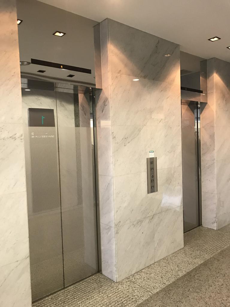 柏東口金子ビルのエレベーター