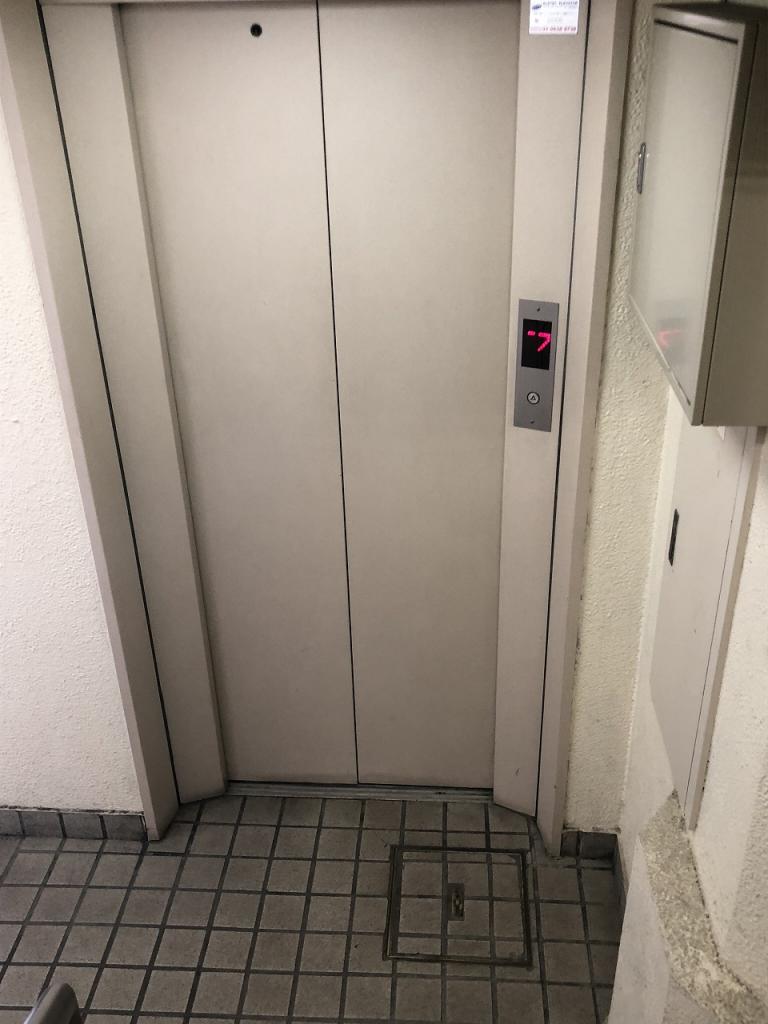 柴川ビルのエレベーター