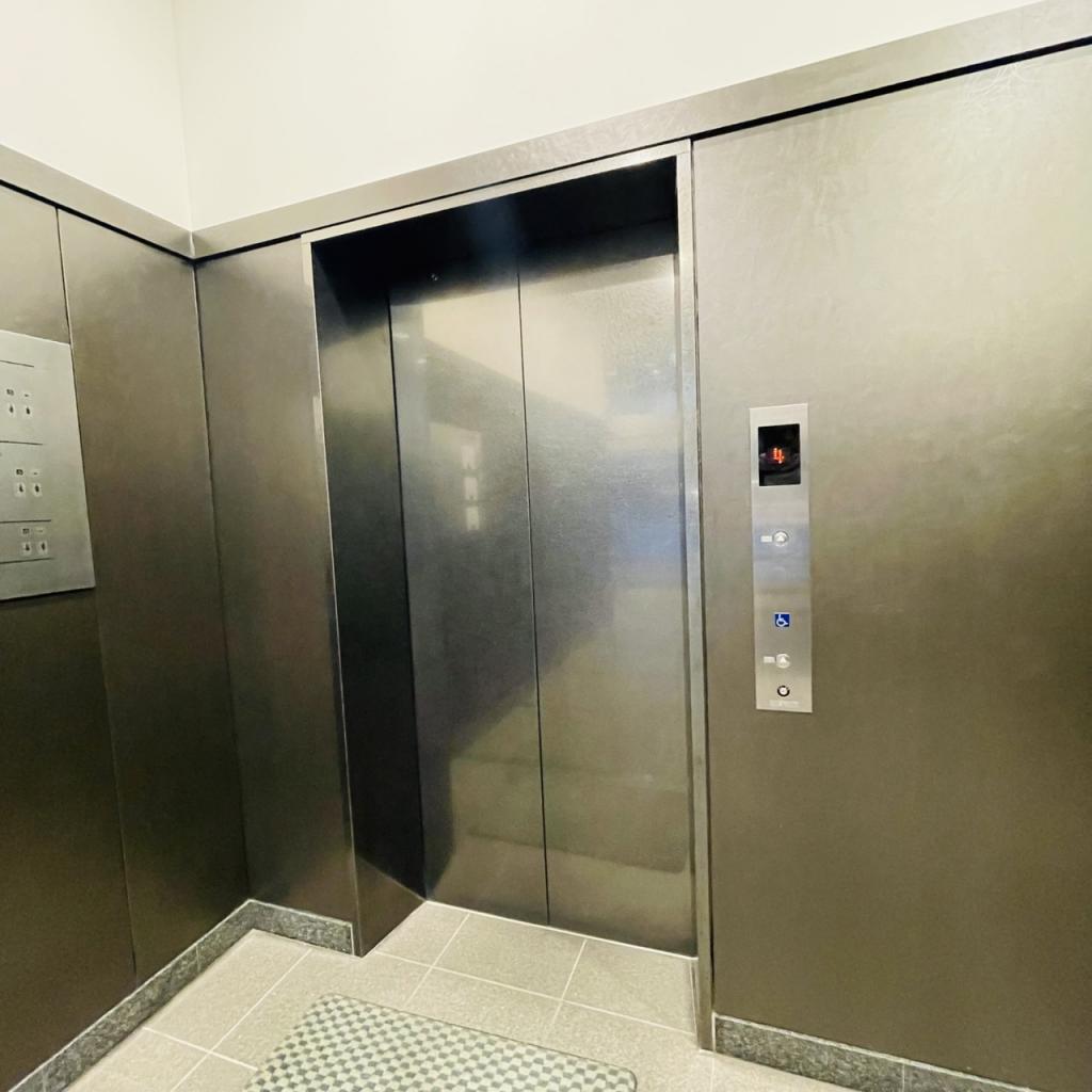 ソララガーデンオフィスのエレベーター
