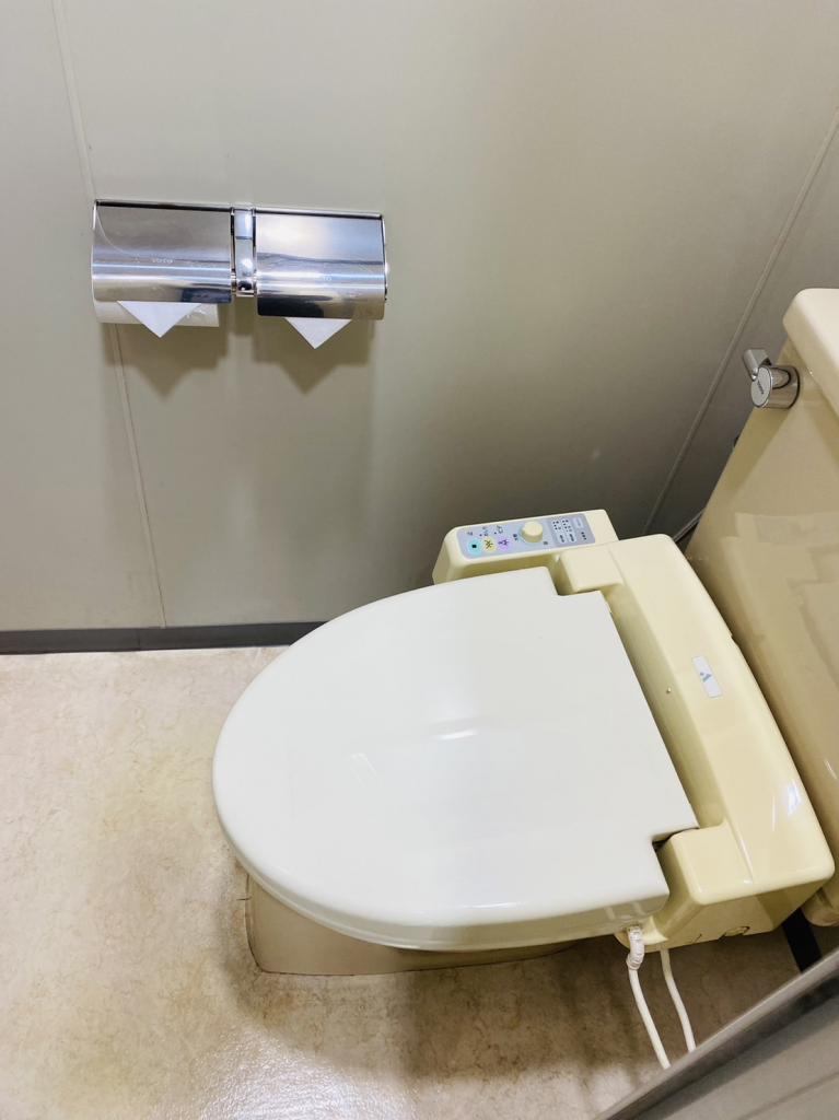 小川町メセナビルのトイレ