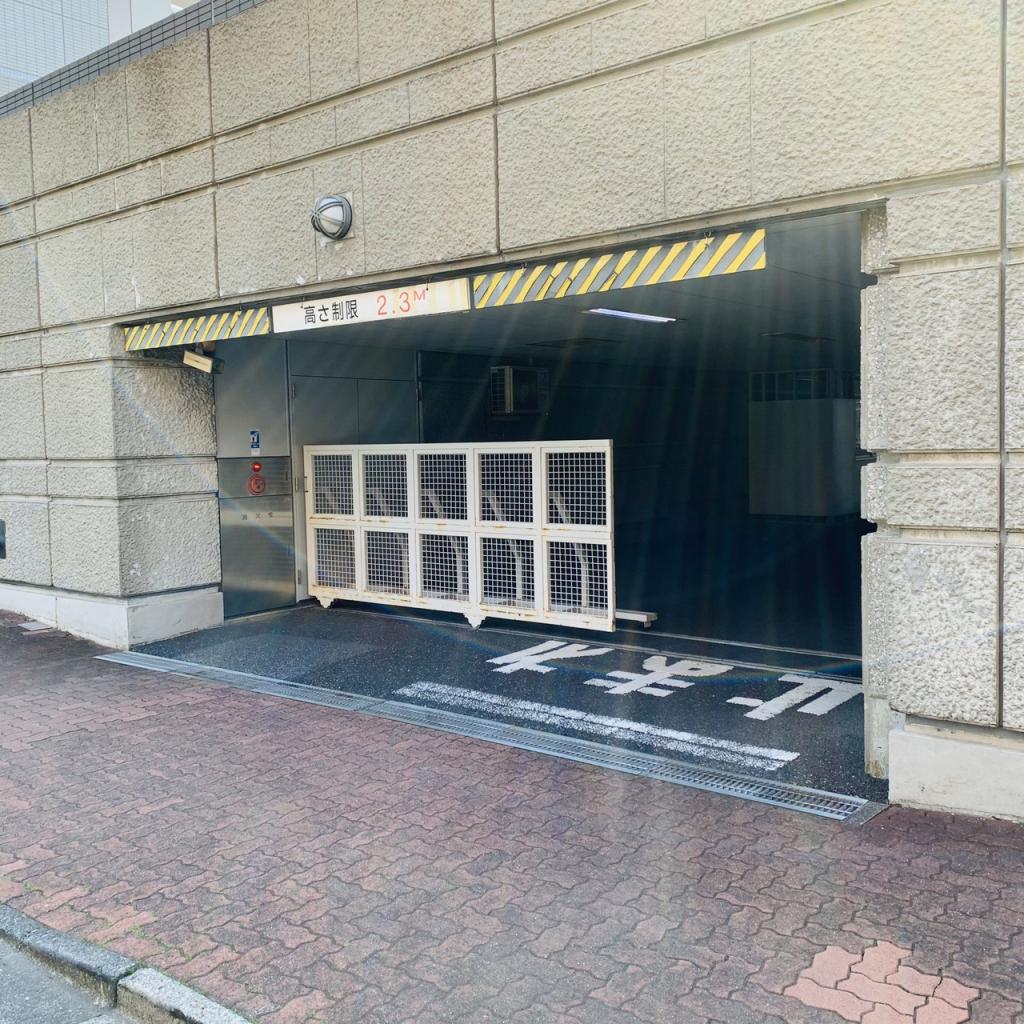 日本経済新聞社南砂別館の駐車場