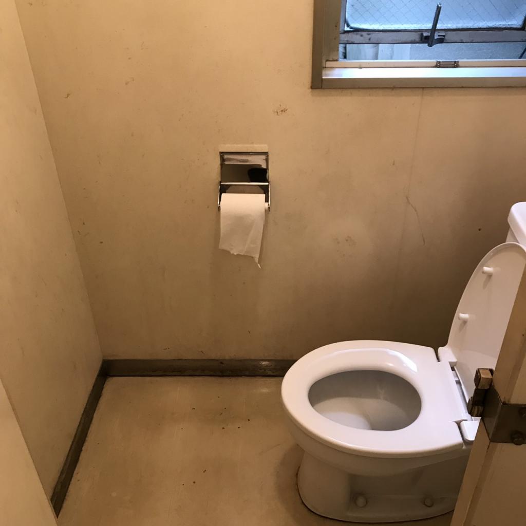 エムプレイス東上野の2階 トイレ
