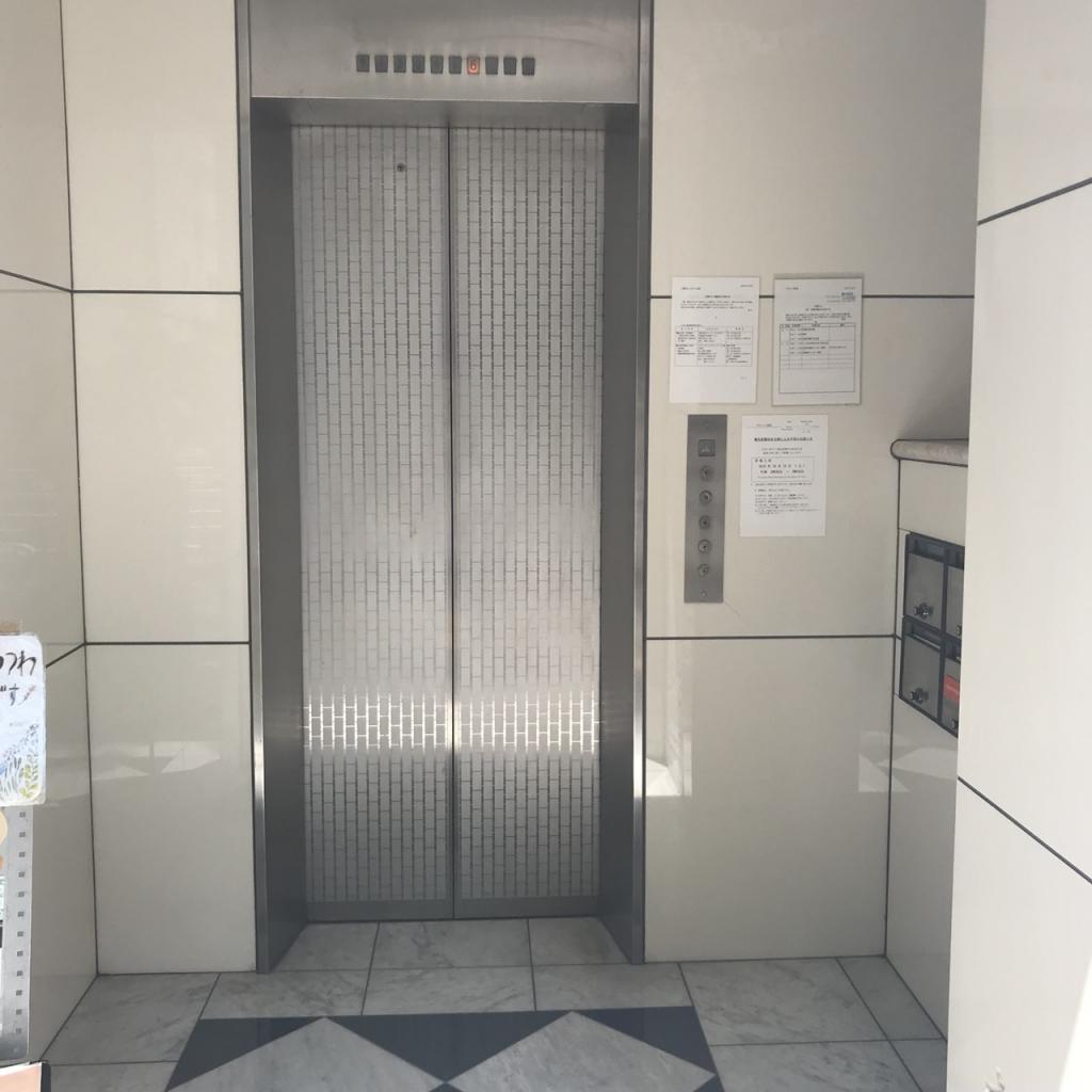 三橋ビルのエレベーター