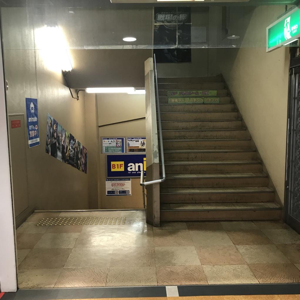 ピアザ松戸の階段