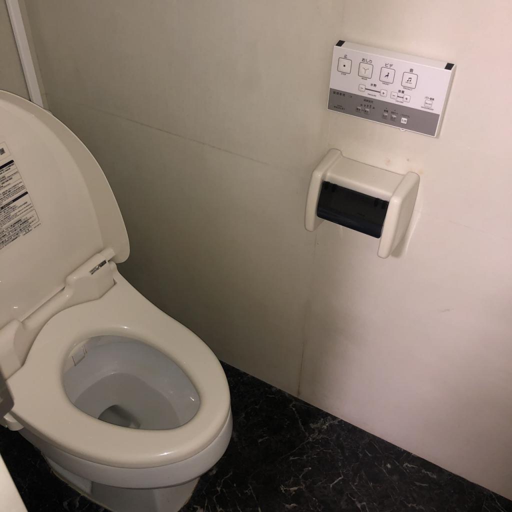 平文社ビルのトイレ