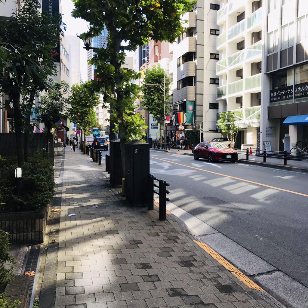 赤坂大高ビルのビル前面道路