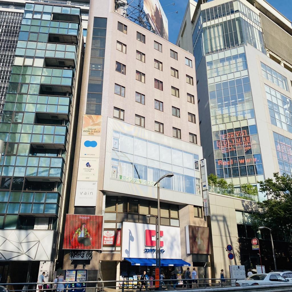 渋谷ワールドイーストビルの外観