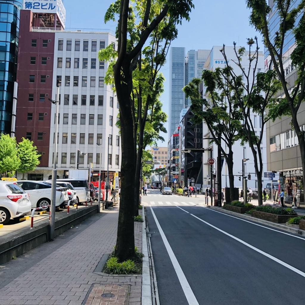 新横浜２１４ビルのビル前面道路