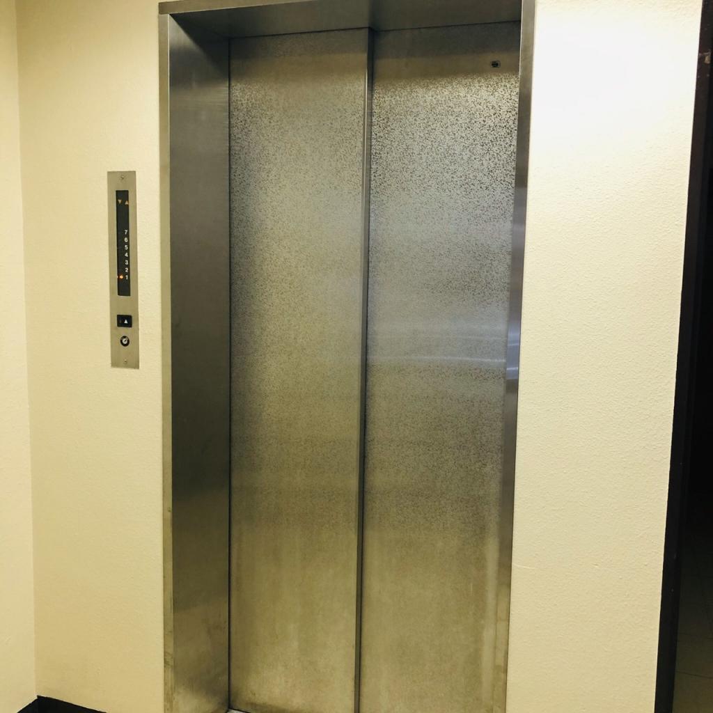 中井ビル東館のエレベーター
