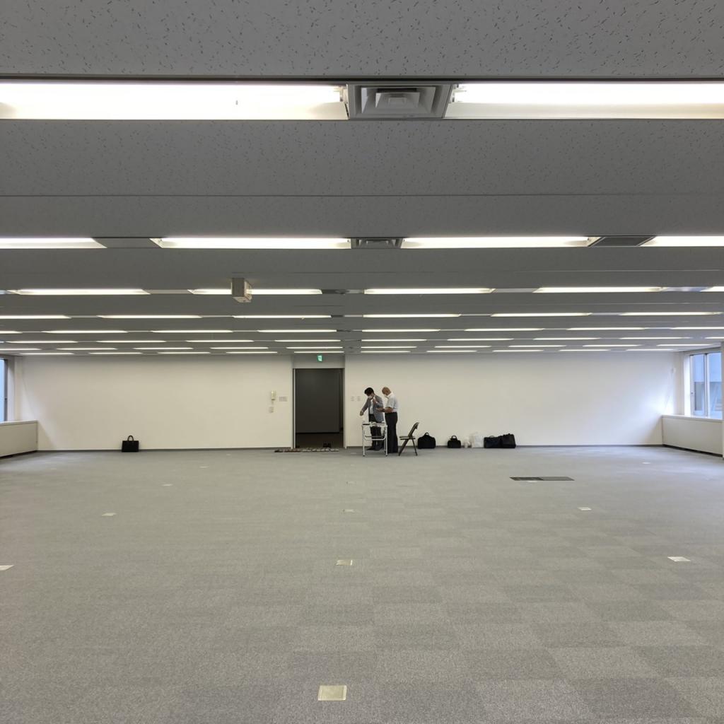 アーバンセンター新横浜ビルの室内
