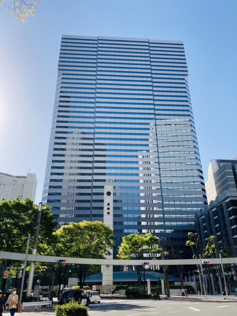 新宿アイランドタワーの外観