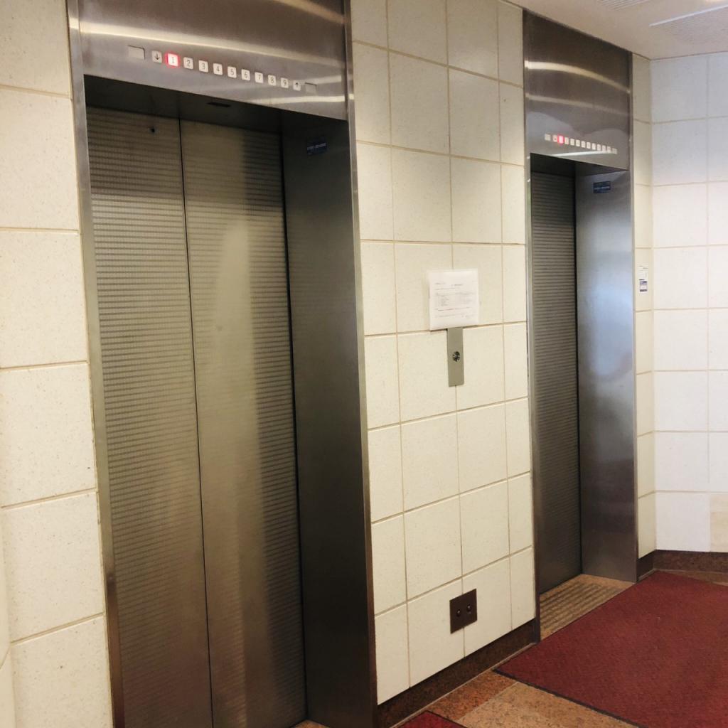 大洋建設関内ビルのエレベーター