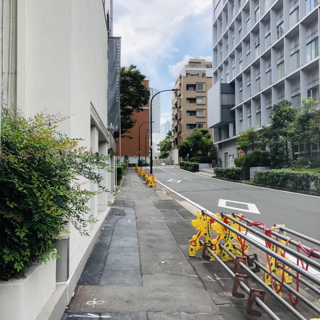 赤坂ＴＯタマビルのビル前面道路