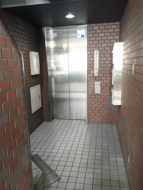 五反田大力ビルのエレベーター