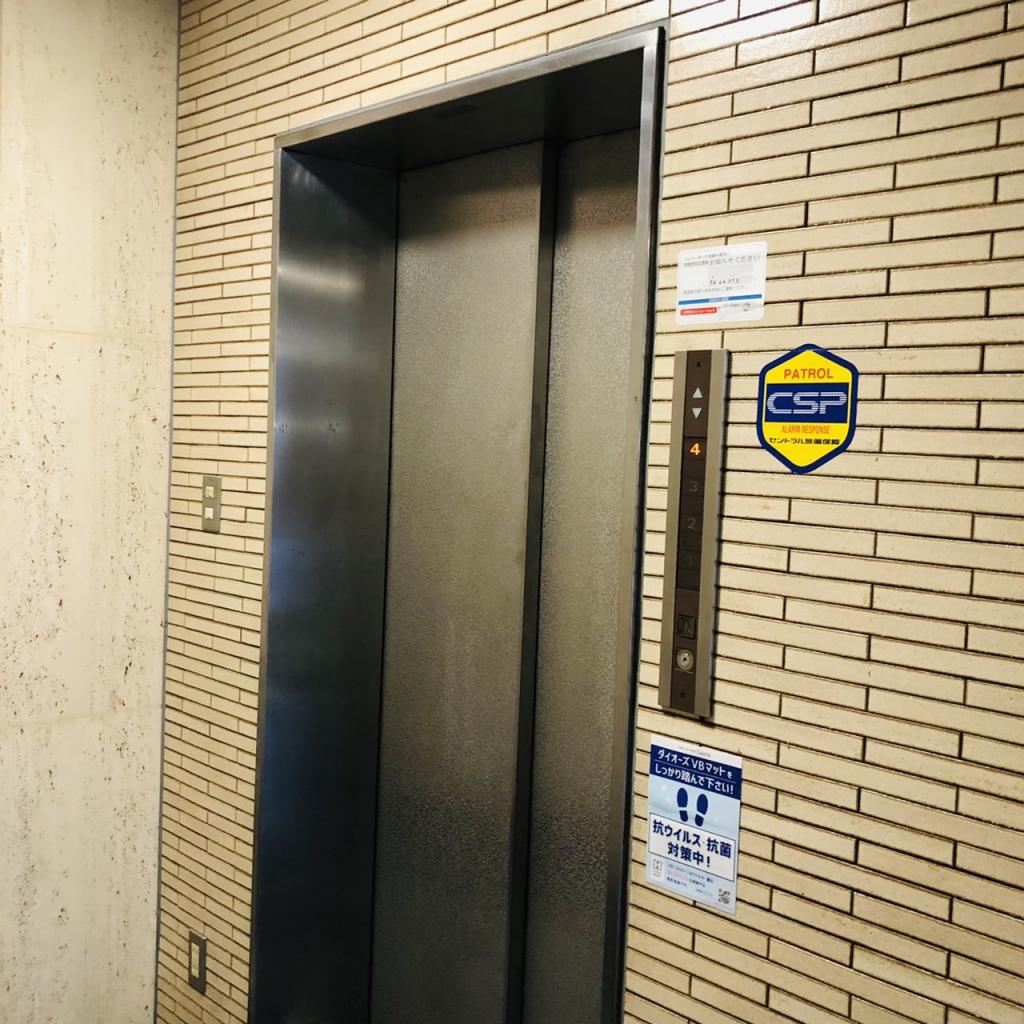 島田ビルのエレベーター