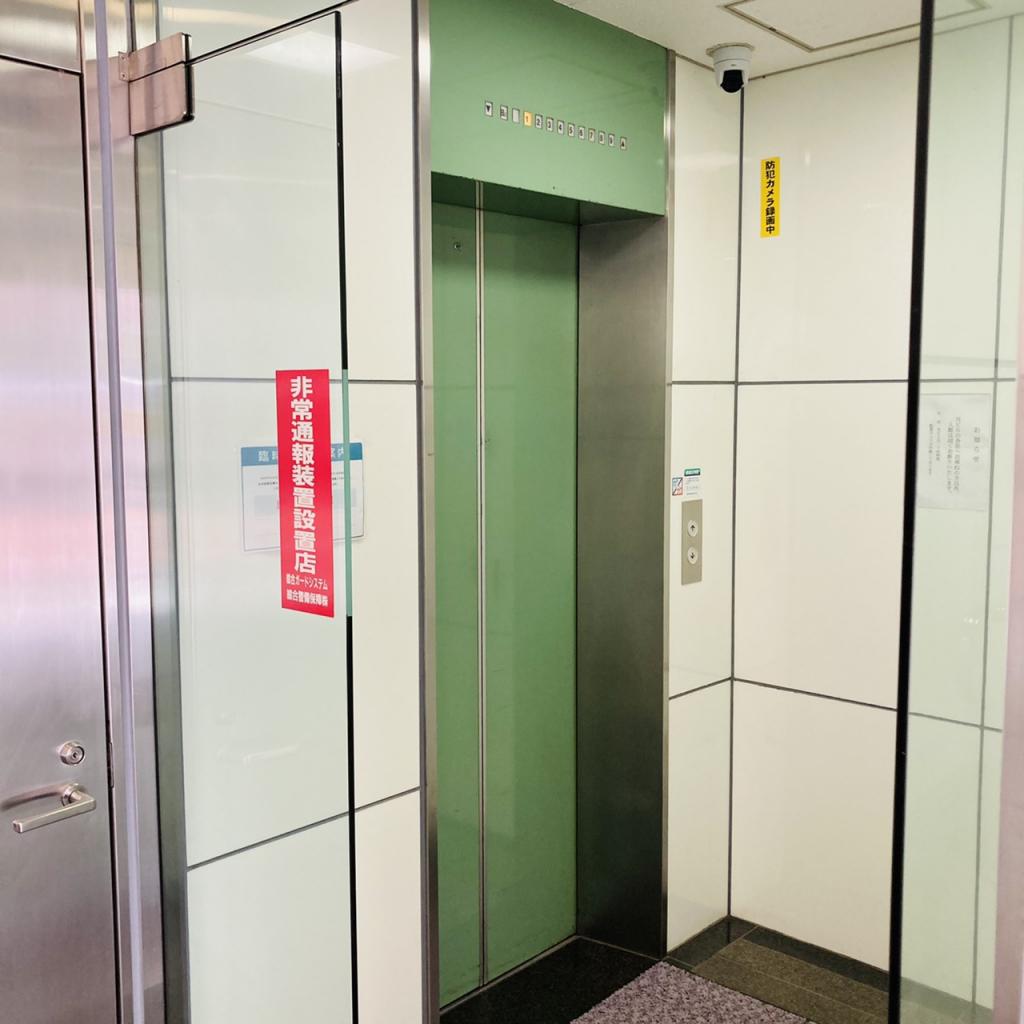 市嶋ビルのエレベーター