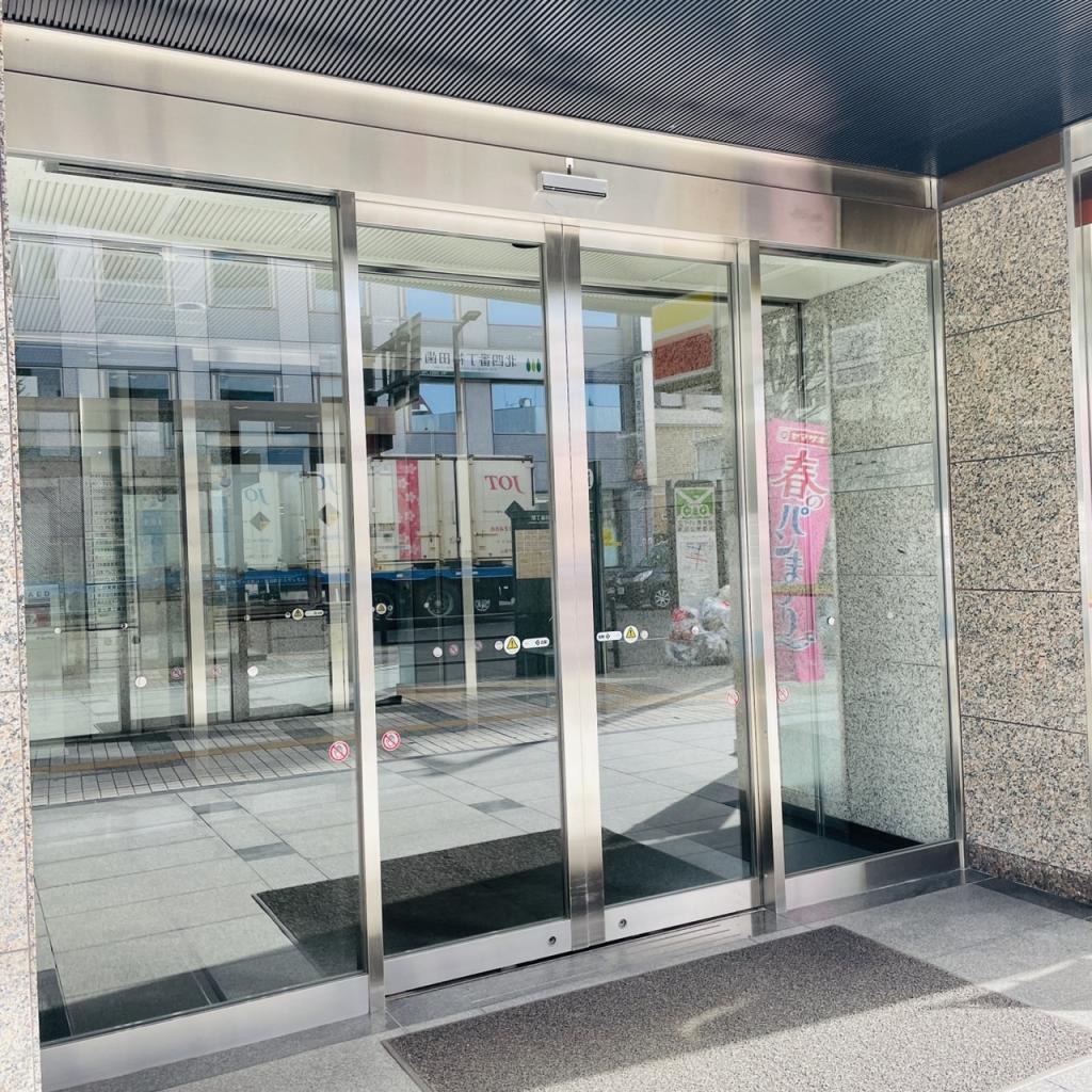 Ｋ２小田急ビルのオフィスビル出入口