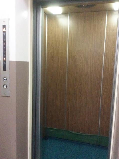 宮地ビル（別館）のエレベーター