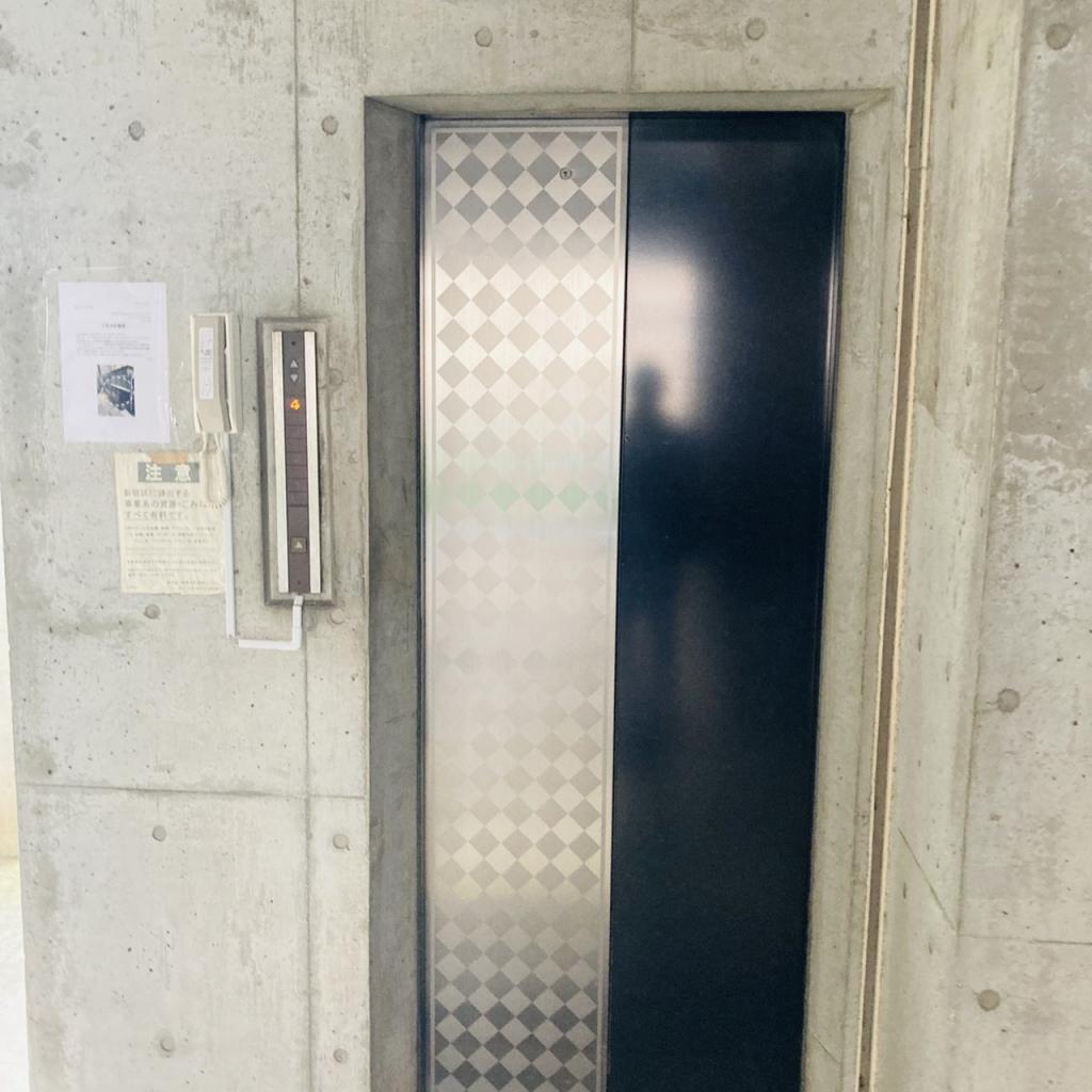 カーメルⅠのエレベーター