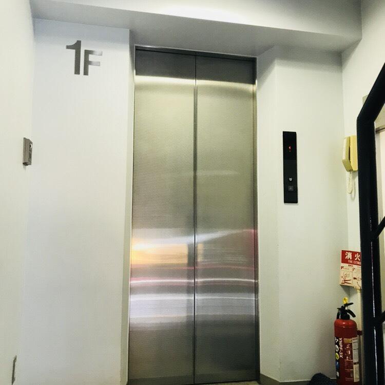 あさひこビルのエレベーター