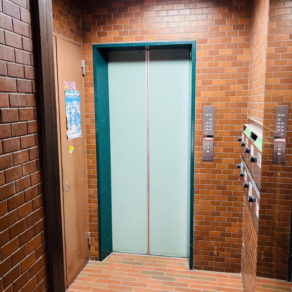 トレード赤坂のエレベーター