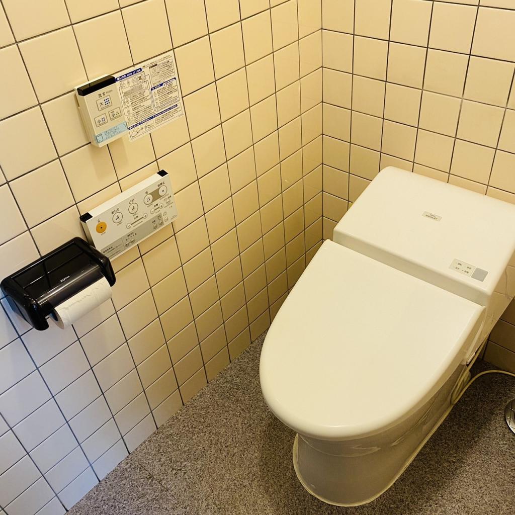 青山ＮＳビルのB1階 トイレ