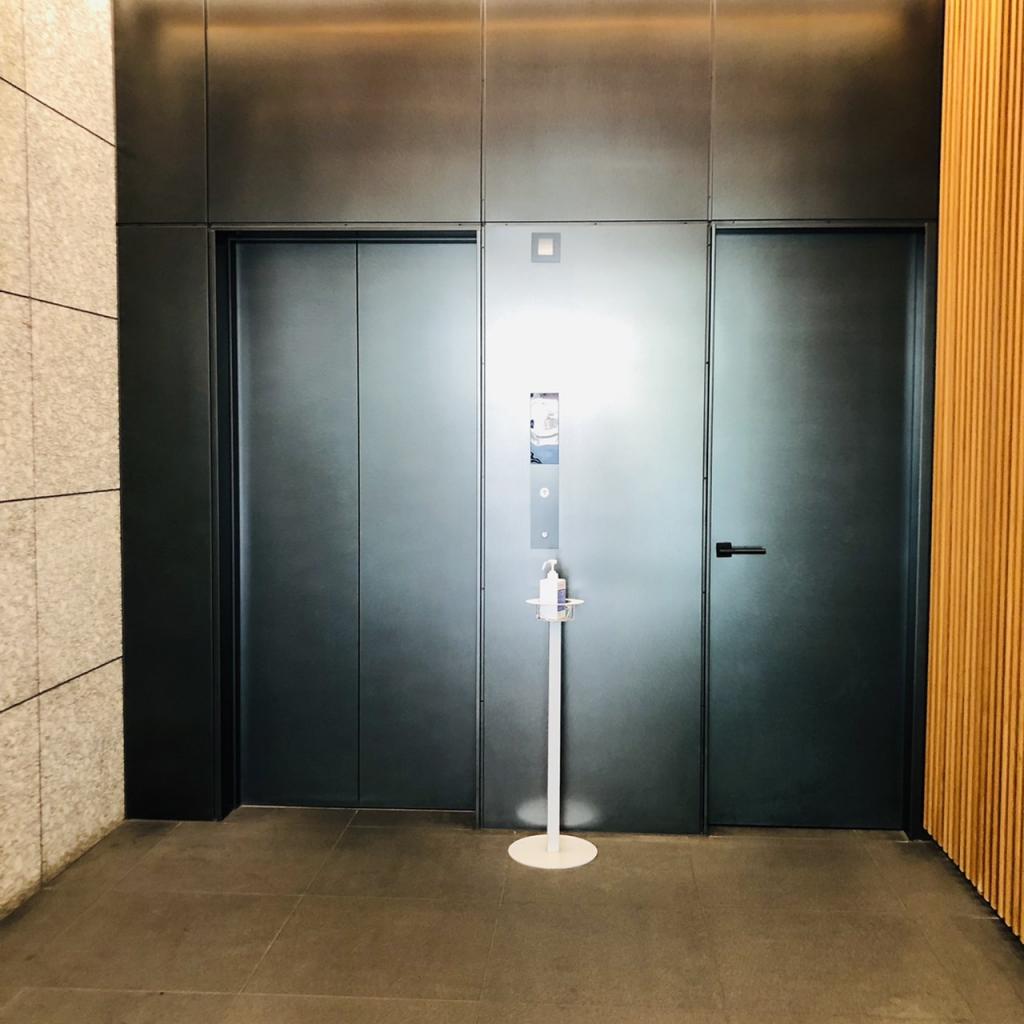 日総第２５ビルのエレベーター