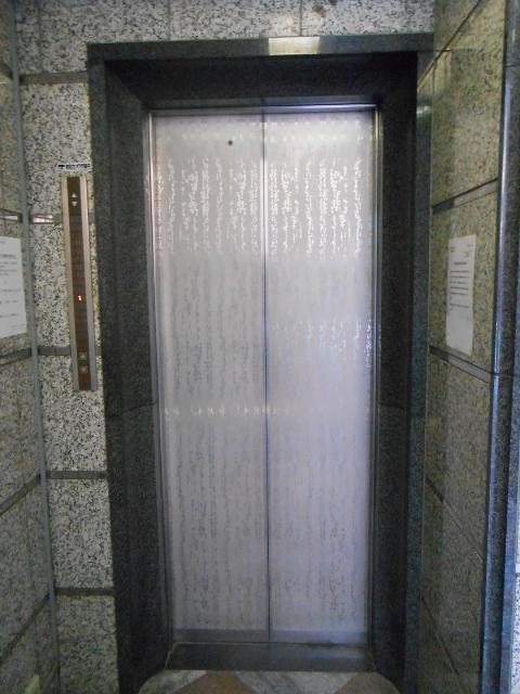 ランド・デンのエレベーター
