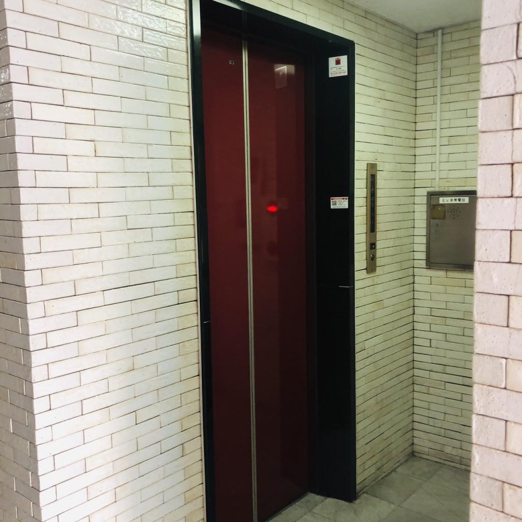 千代田東洋ビルのエレベーター