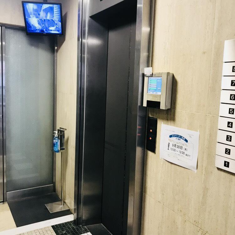 ファイブアネックスのエレベーター