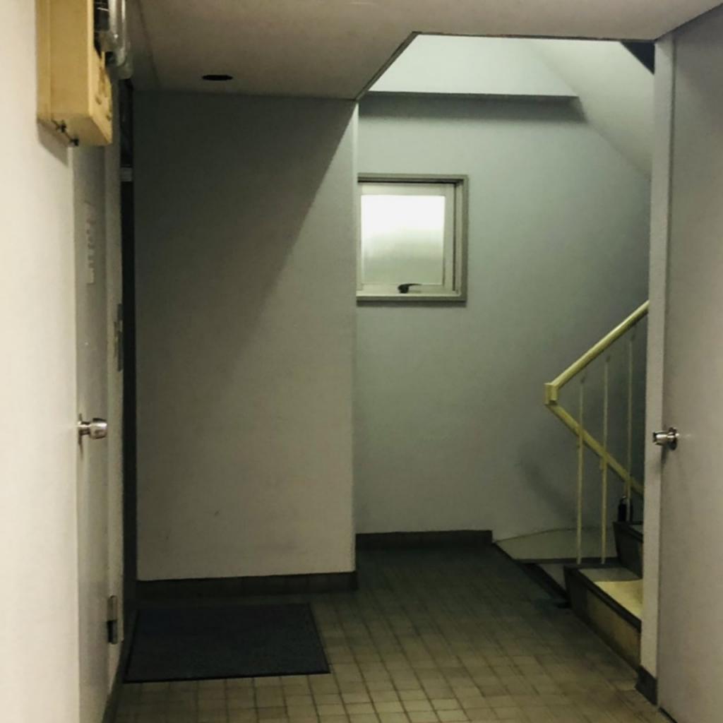 武田ビルのエレベーターホール