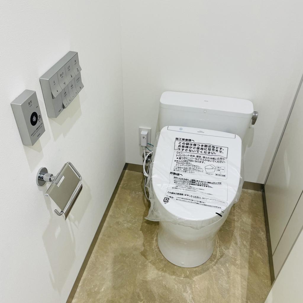 プライムオフィス平河町の基準階 トイレ