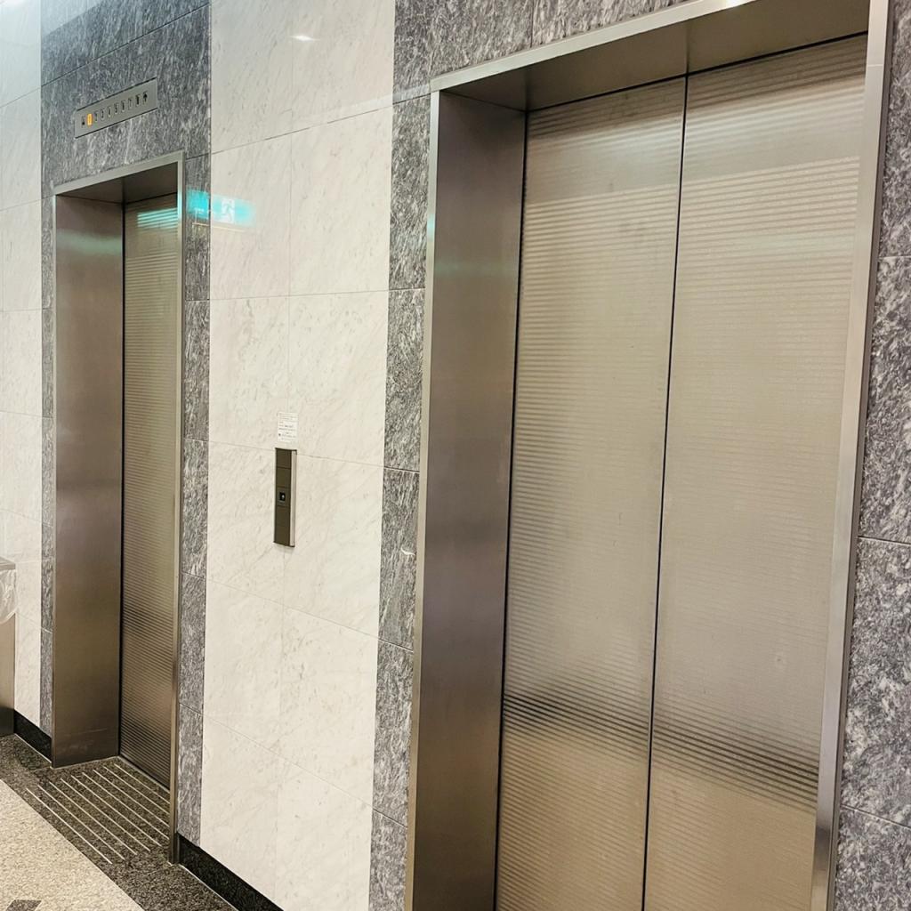 近鉄霞が関（霞が関ＩＨＦ）ビルのエレベーター