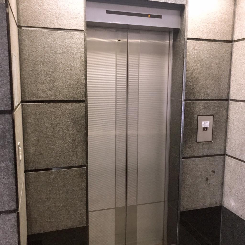 日本橋水天宮ビルのエレベーター