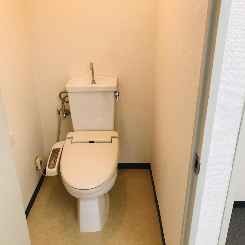 浅松ビルの4階C号室 トイレ