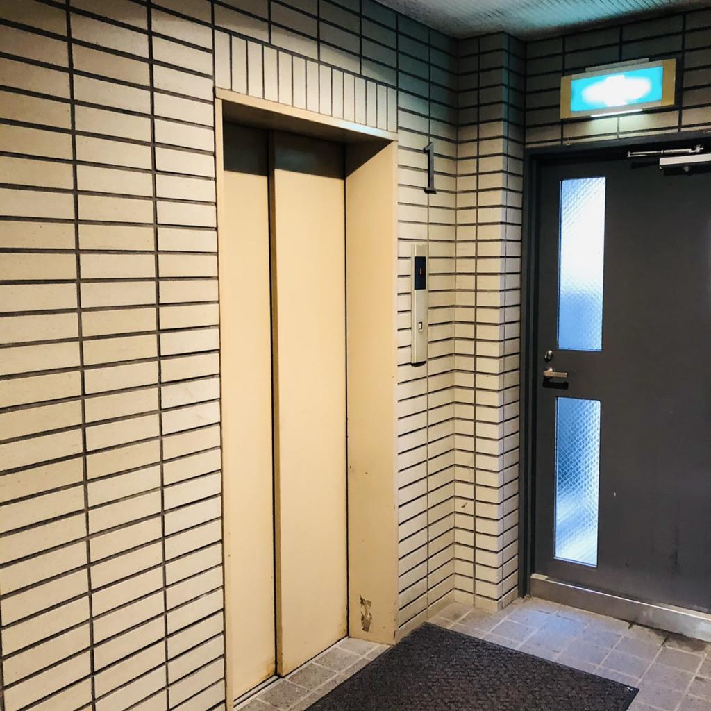 シナノ日本橋ビルのエレベーター