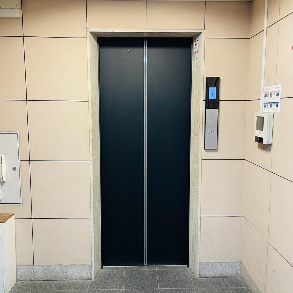 第一榎ビルのエレベーター