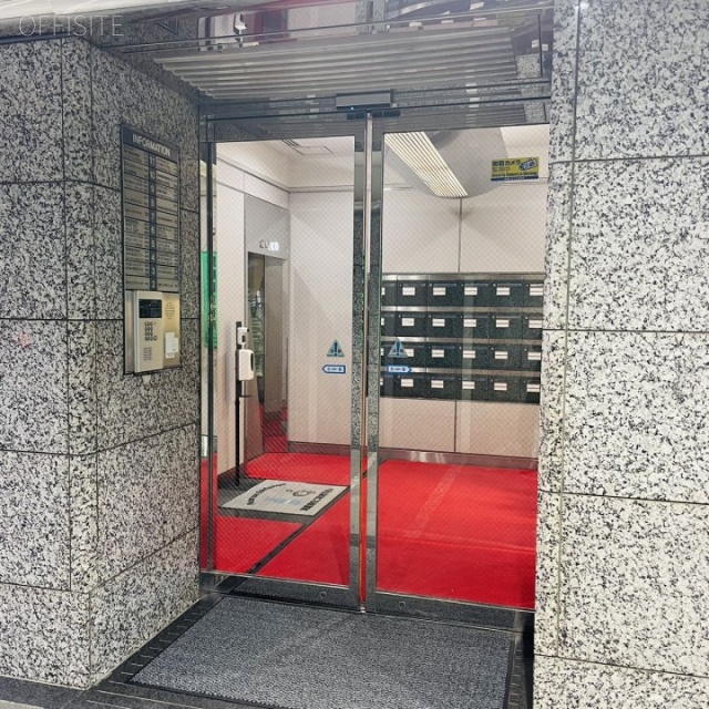 アーバン新橋 オフィスビル出入口